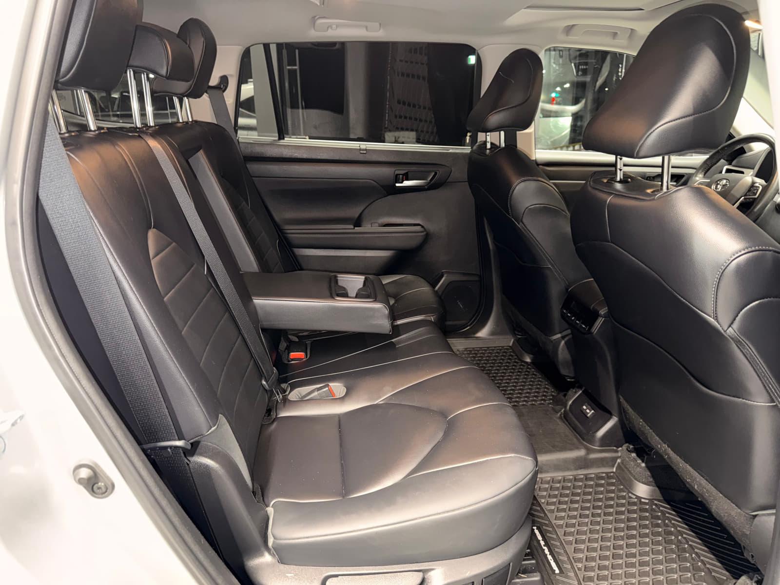 Toyota Highlander 2023 - Image 13