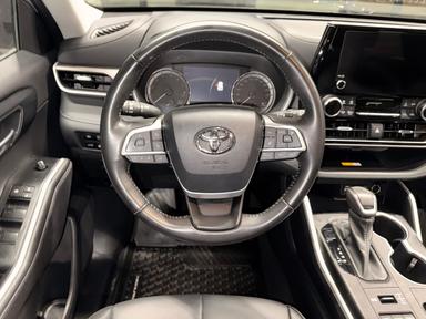 Toyota Highlander 2023 - Thumbnail 16