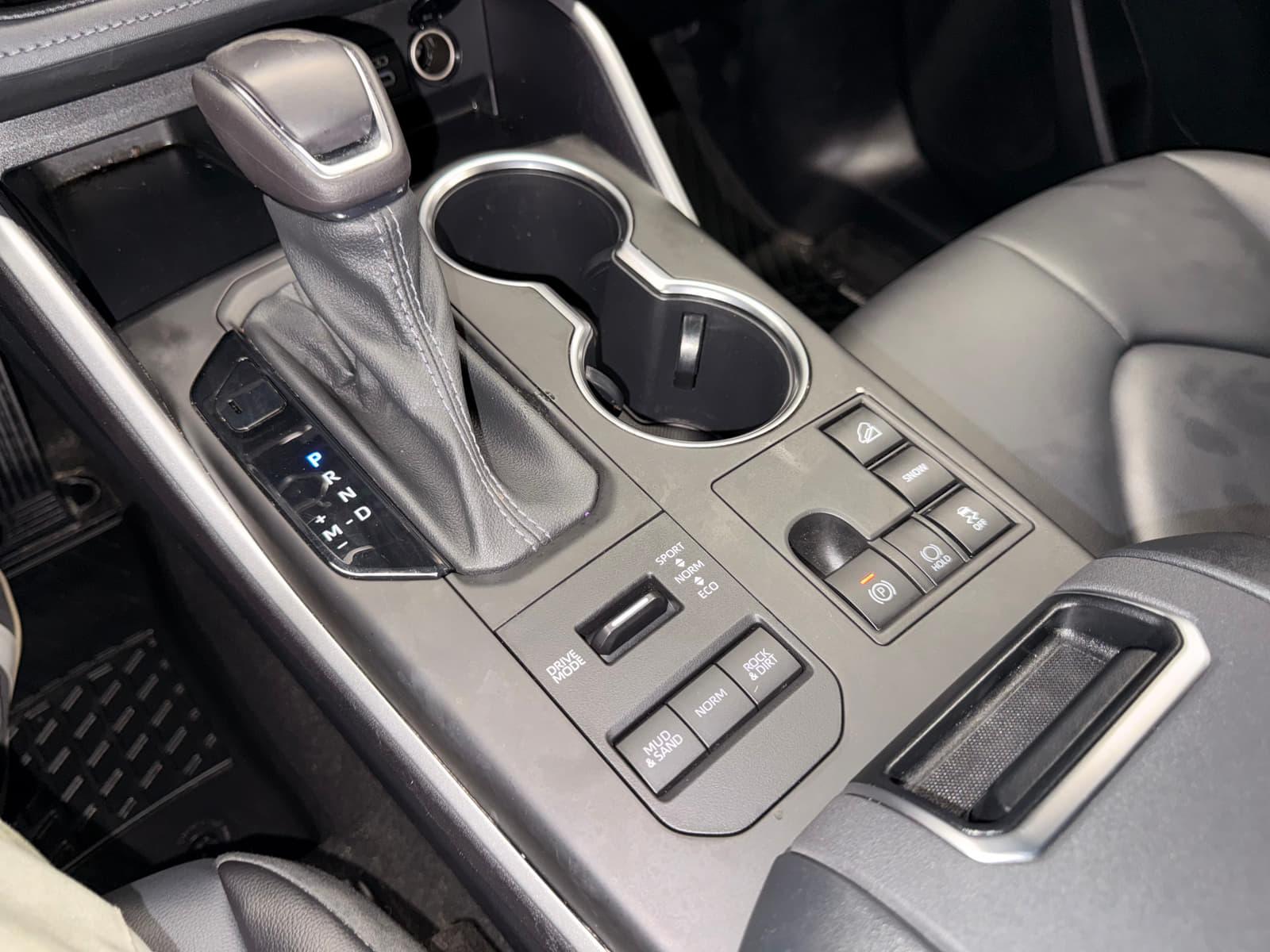 Toyota Highlander 2023 - Image 19