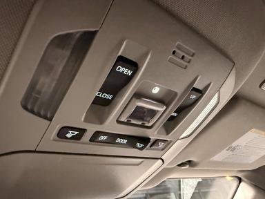 Toyota Highlander 2023 - Thumbnail 26