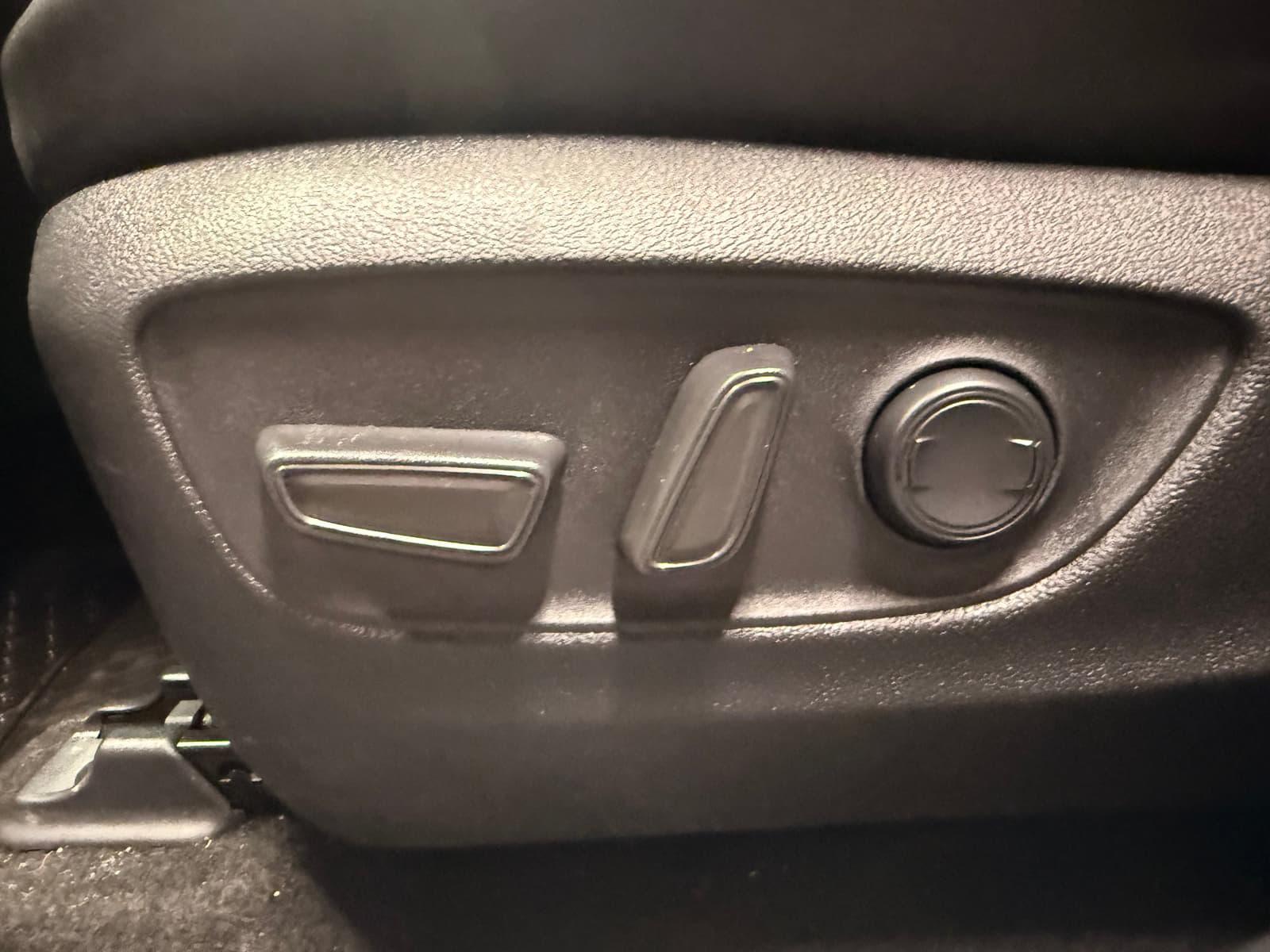 Toyota Highlander 2023 - Image 27