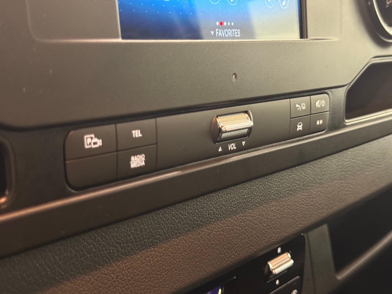 Mercedes-Benz Sprinter Cab Chassis 2024 - Image 23