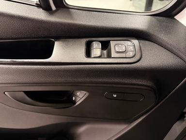 Mercedes-Benz Sprinter Cargo Van 2024 - Thumbnail 15