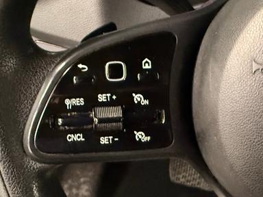 Mercedes-Benz Sprinter Cargo Van 2024 - Thumbnail 17