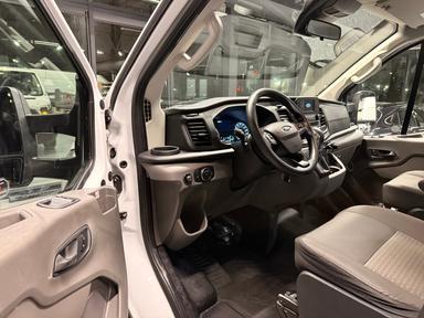 Ford Transit Cargo Van 2020 - Thumbnail 12