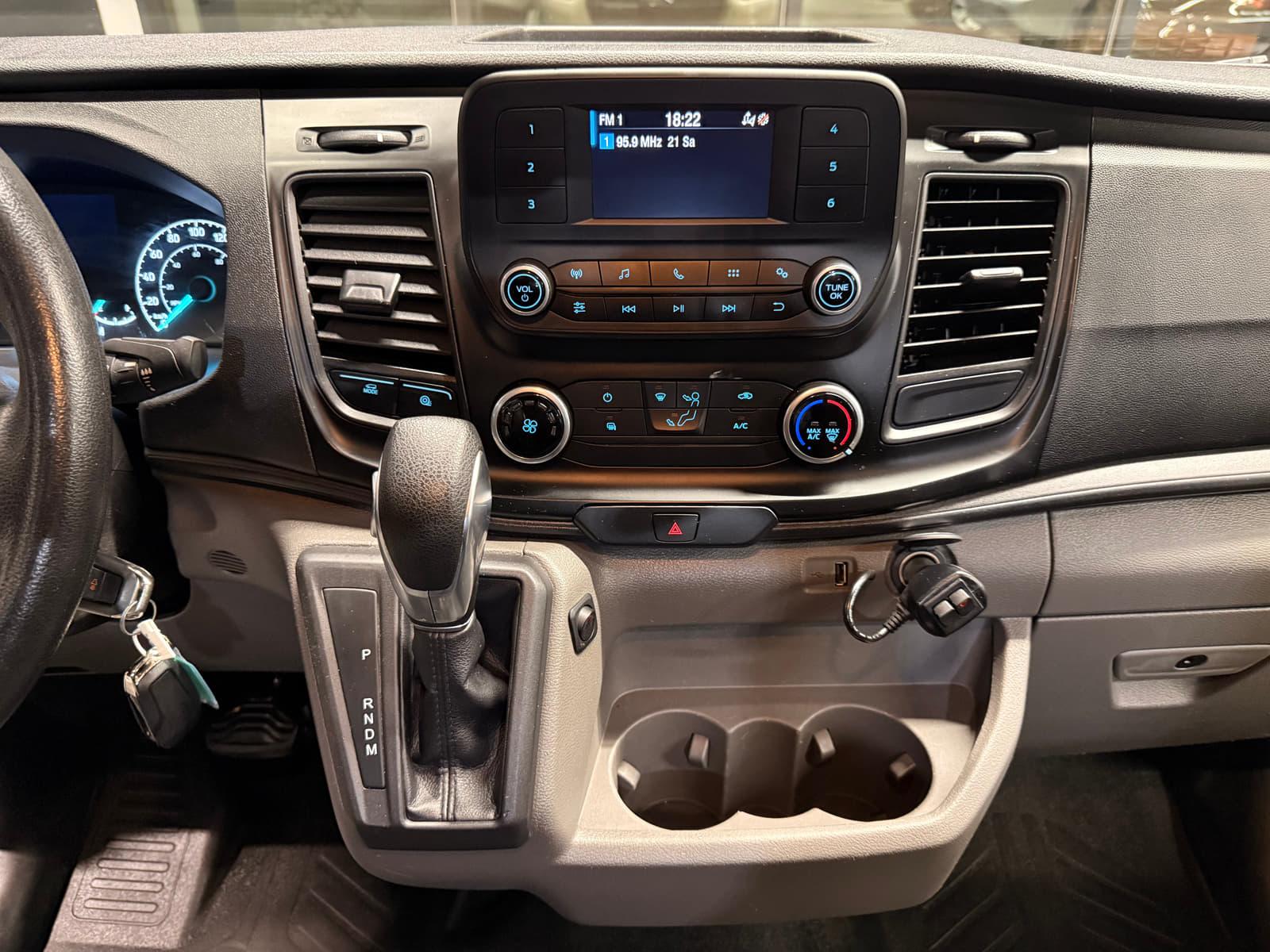 Ford Transit Cargo Van 2020 - Image 19