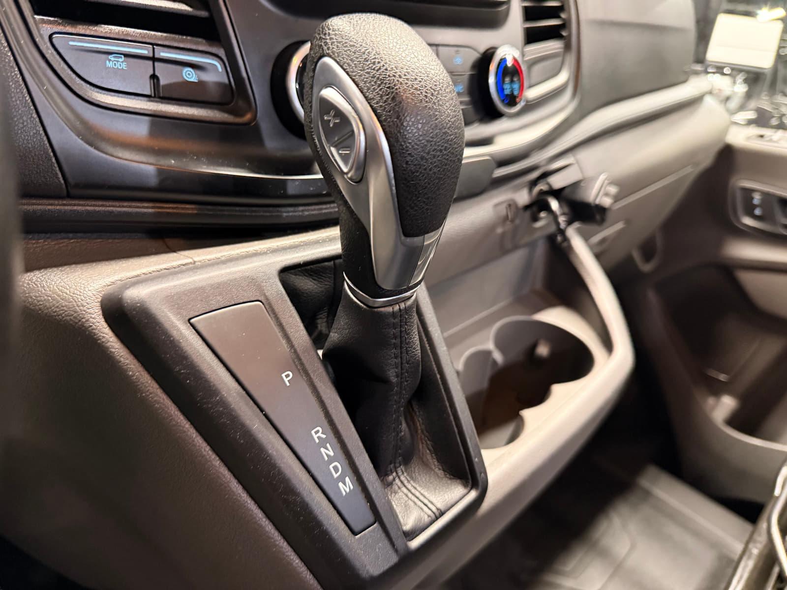 Ford Transit Cargo Van 2020 - Image 20