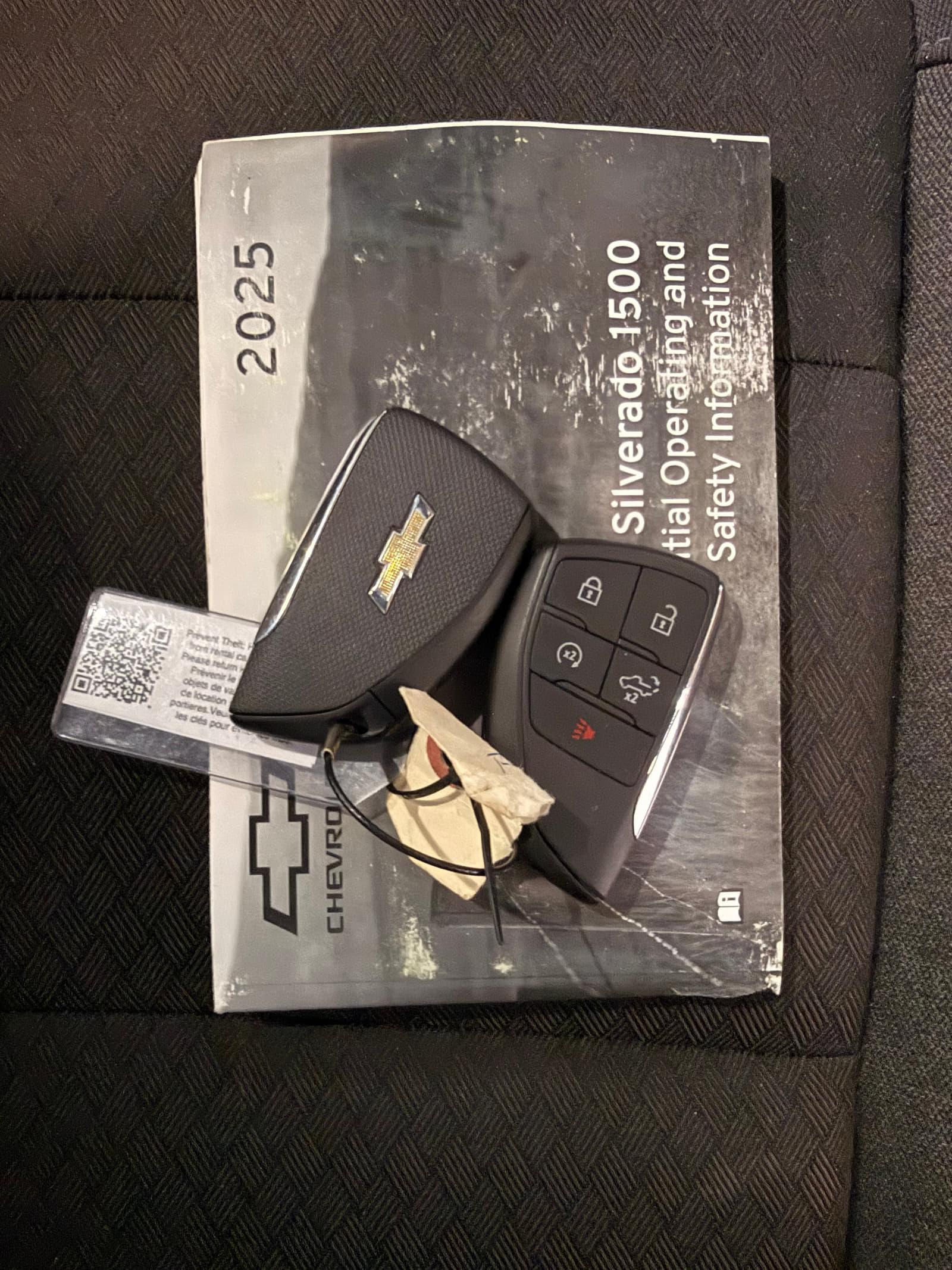 Chevrolet Silverado 1500 2025 - Image 27