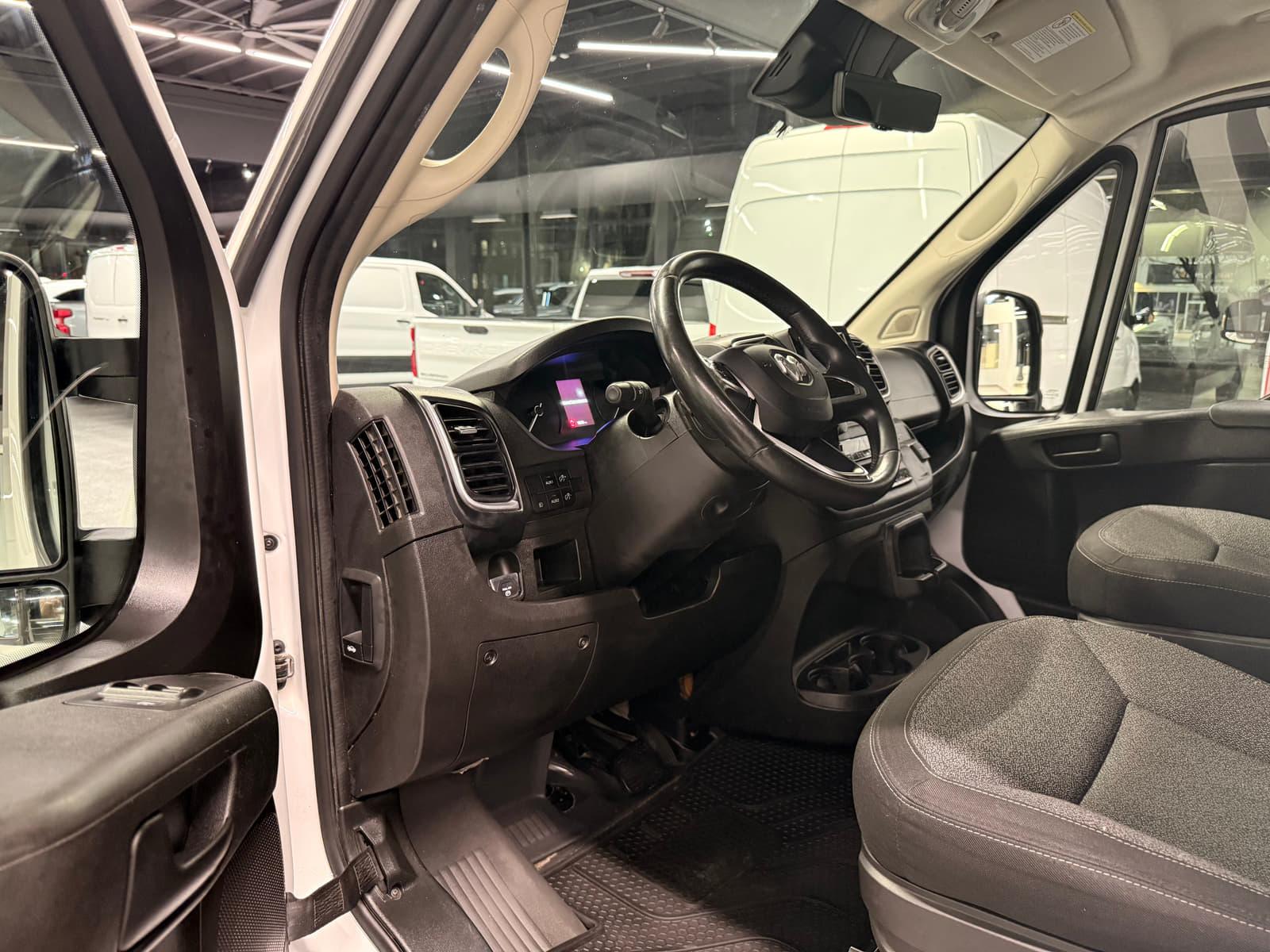 Ram ProMaster Cargo Van 2023 - Image 10