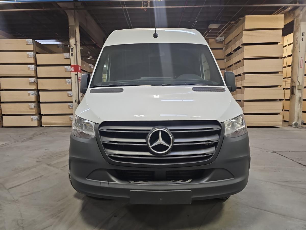Mercedes-Benz Sprinter Cargo Van 2019 - Image 2