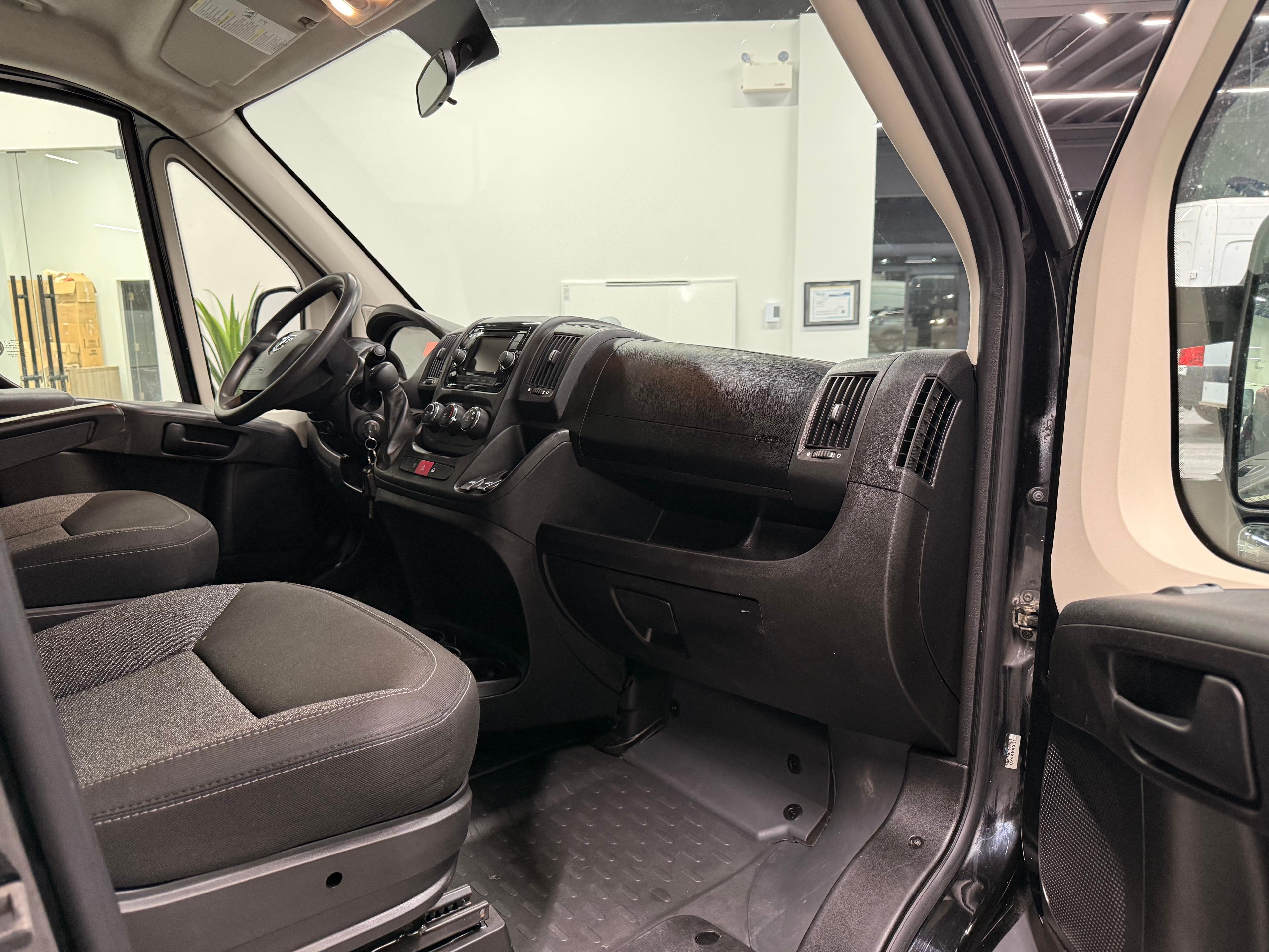 Ram ProMaster Cargo Van 2017 - Image 12