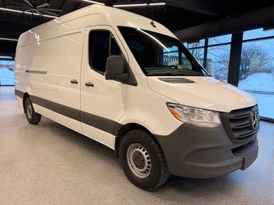 Mercedes-Benz Sprinter Cargo Van 2022 - Thumbnail 7