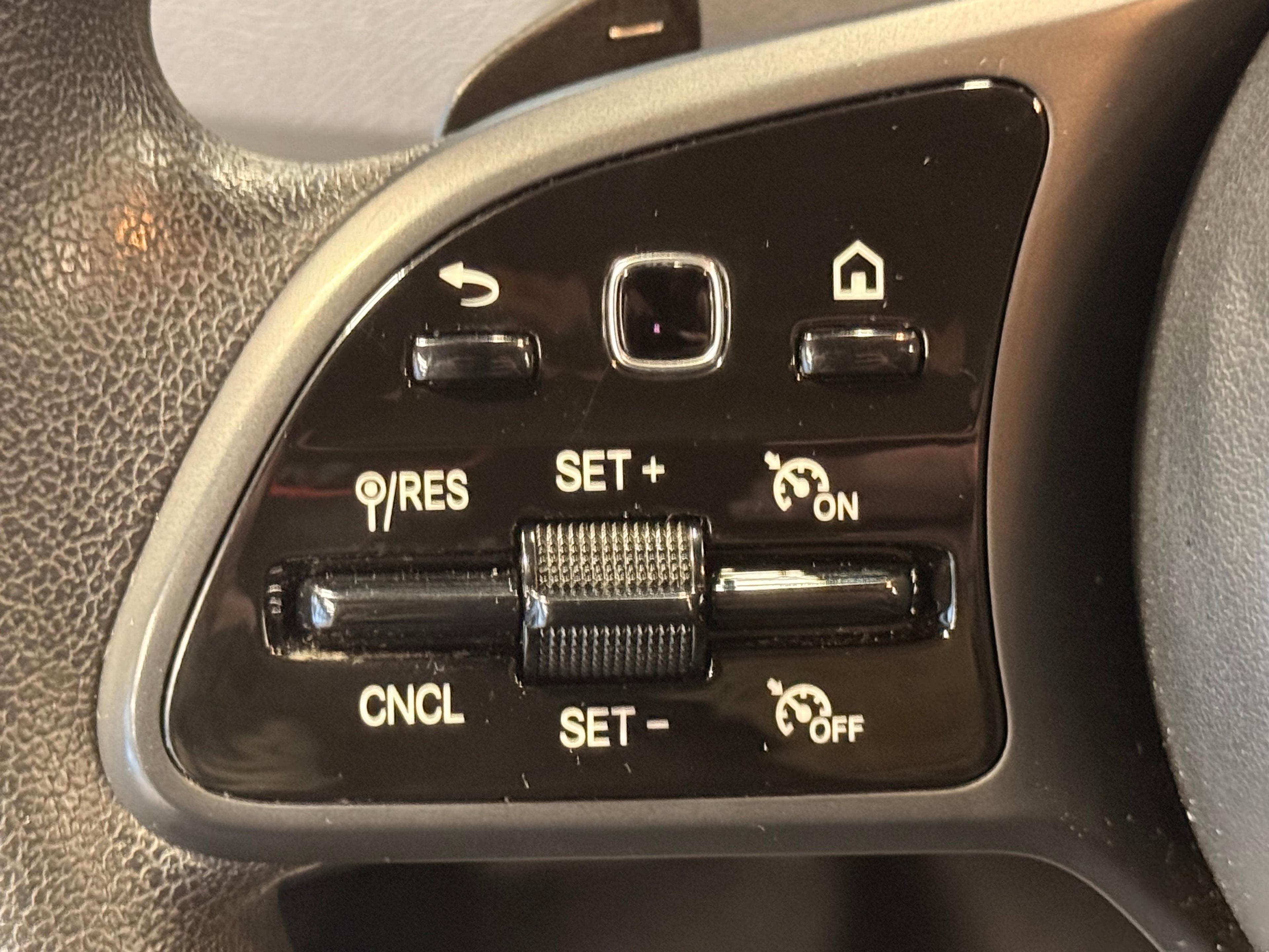 Mercedes-Benz Sprinter Cargo Van 2022 - Image 21