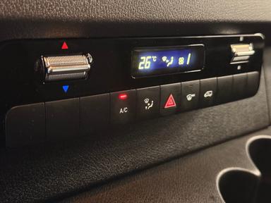 Mercedes-Benz Sprinter Cargo Van 2022 - Thumbnail 27