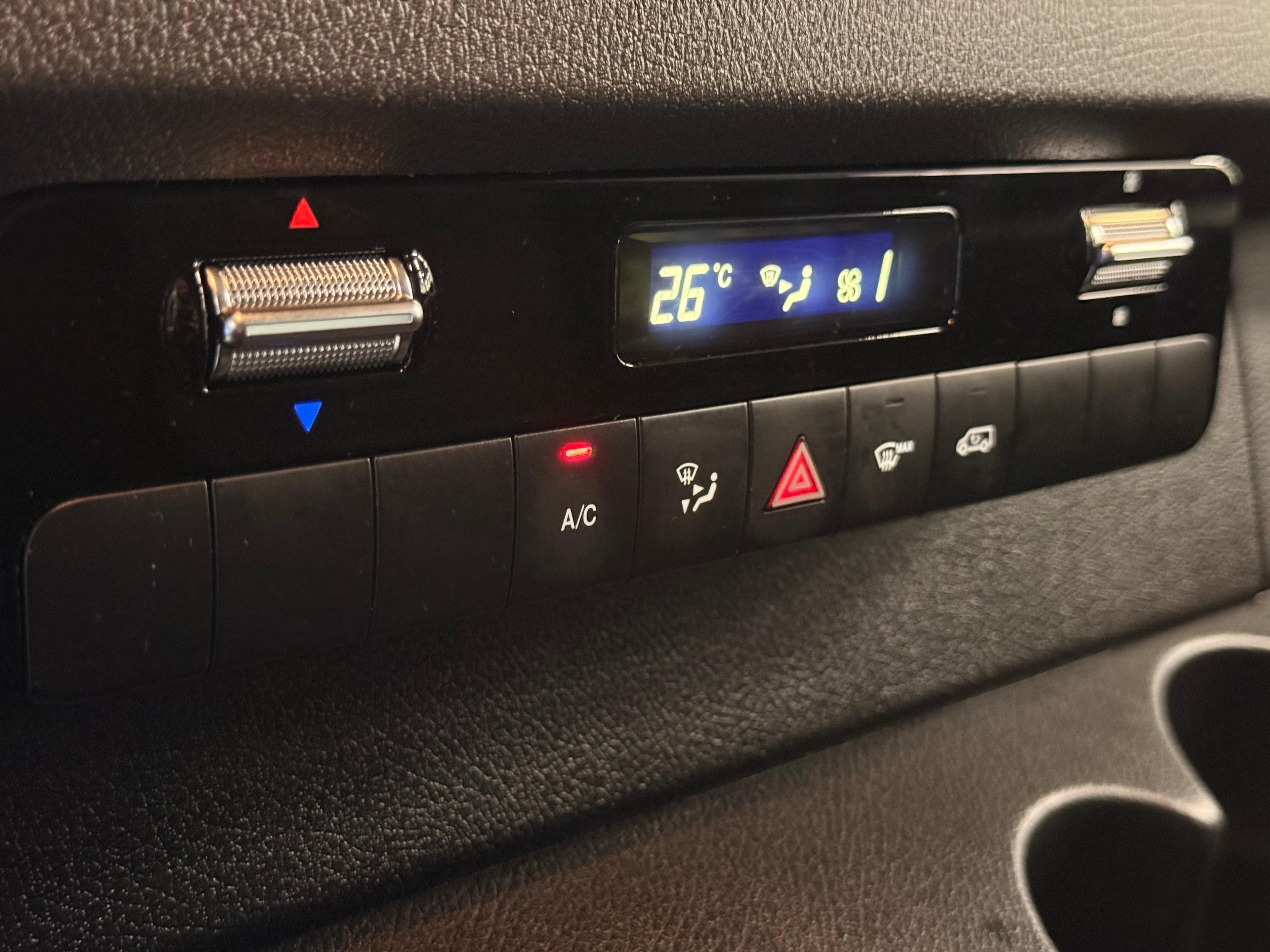 Mercedes-Benz Sprinter Cargo Van 2022 - Image 27