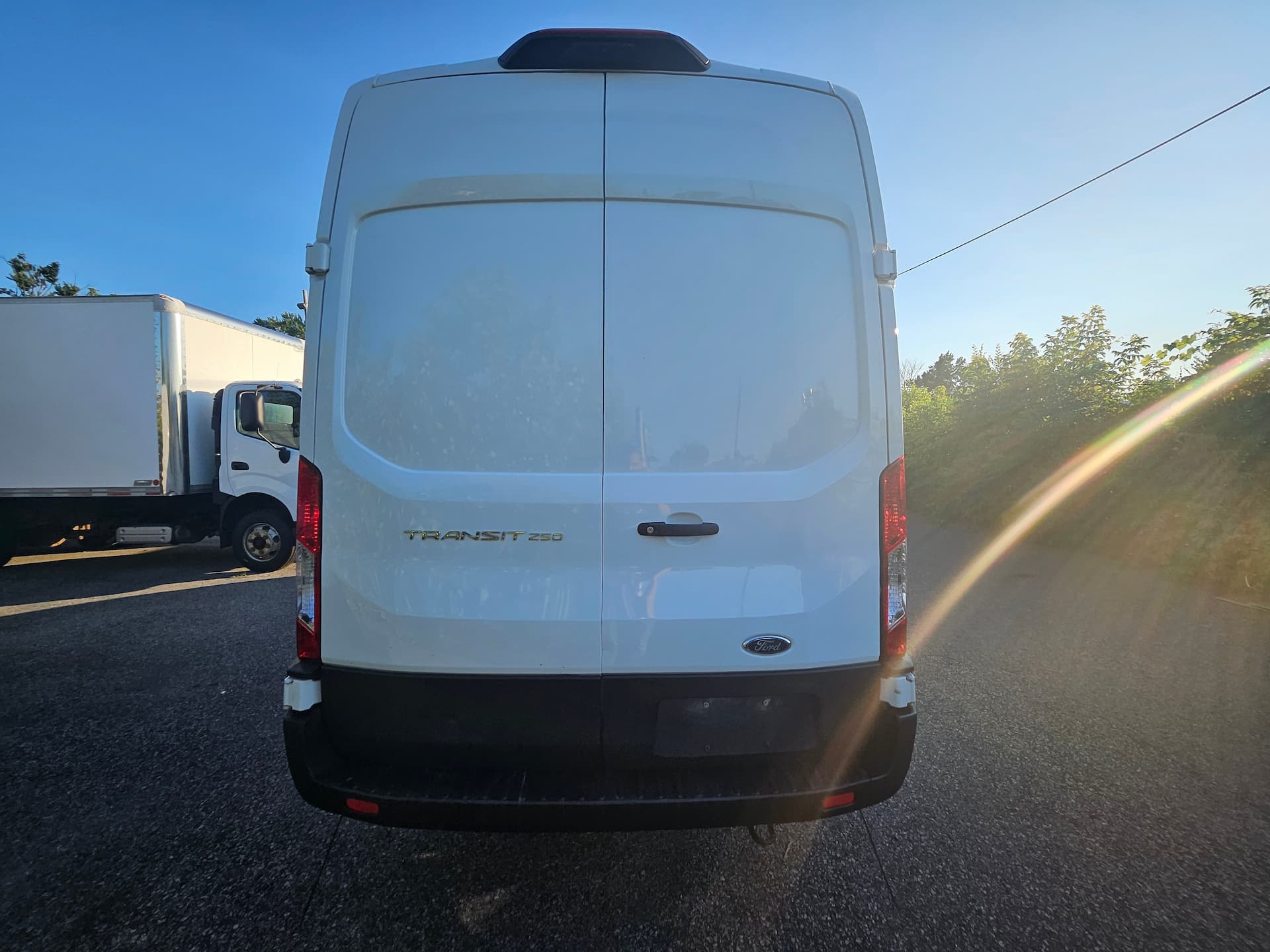 Ford Transit Cargo Van 2022 - Image 4