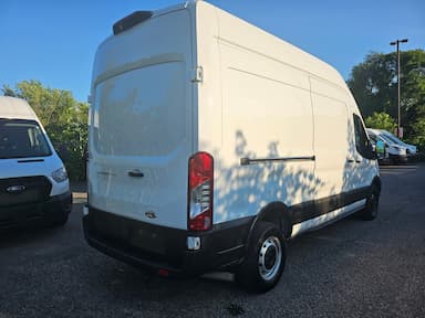 Ford Transit Cargo Van 2022 - Thumbnail 5