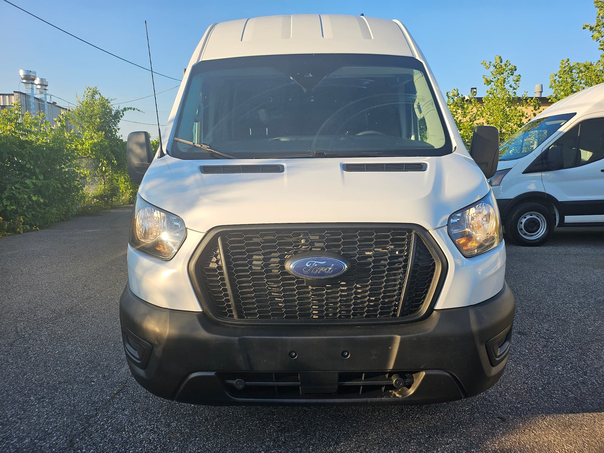 Ford Transit Cargo Van 2022 - Image 8