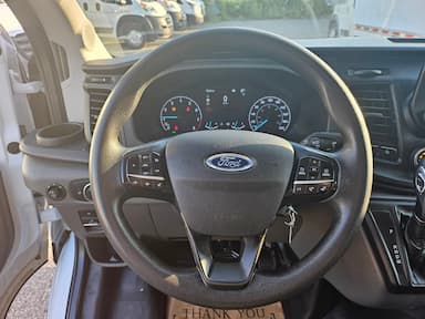 Ford Transit Cargo Van 2022 - Thumbnail 17