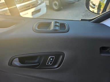 Ford Transit Cargo Van 2022 - Thumbnail 20