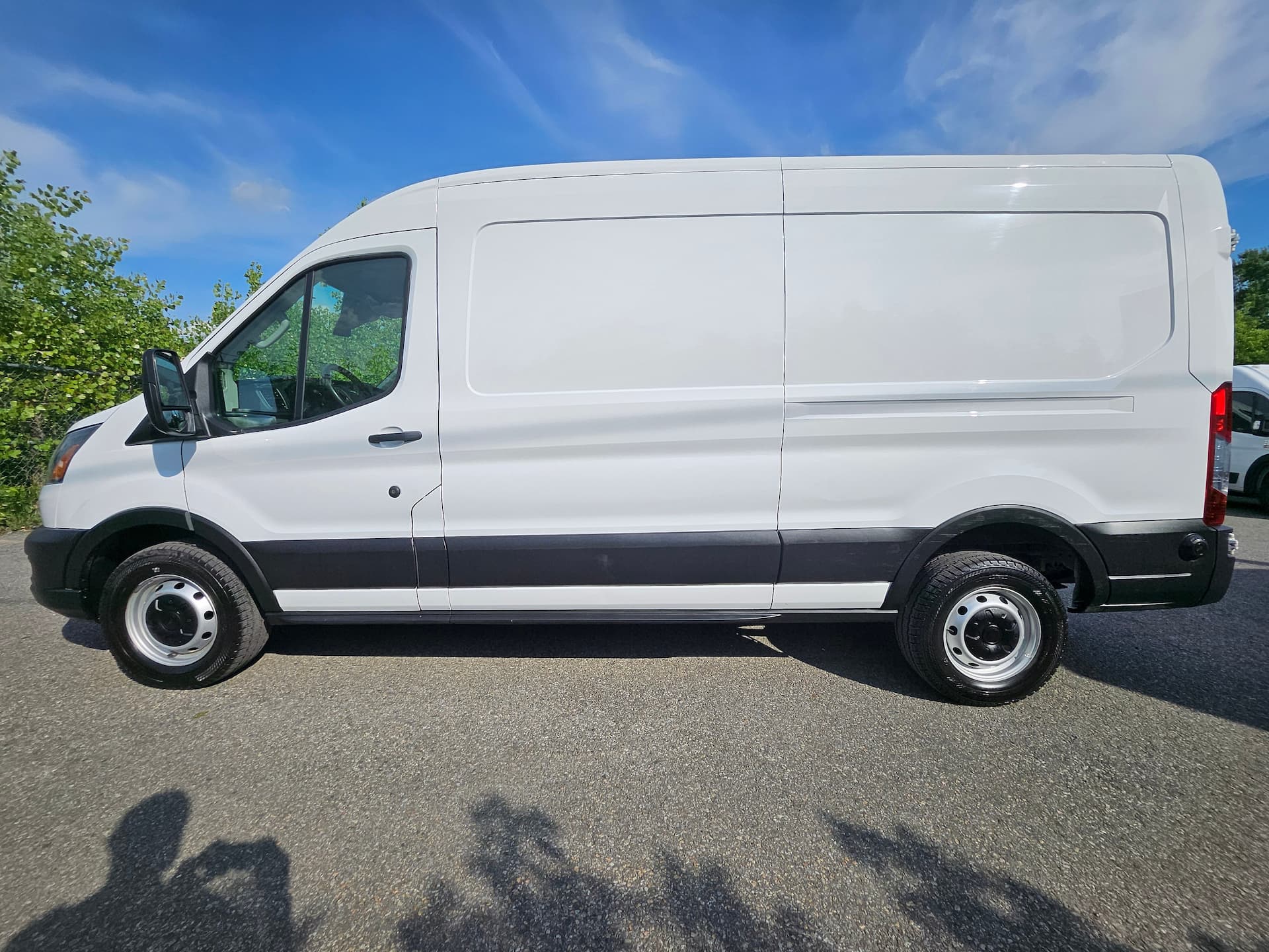 Ford Transit Cargo Van 2024 - Image 2
