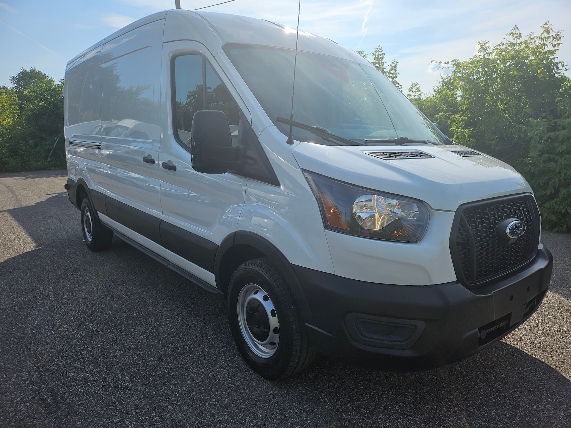 Ford Transit Cargo Van 2024 - Image 7