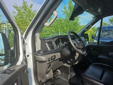 Ford Transit Cargo Van 2024 - Thumbnail 10