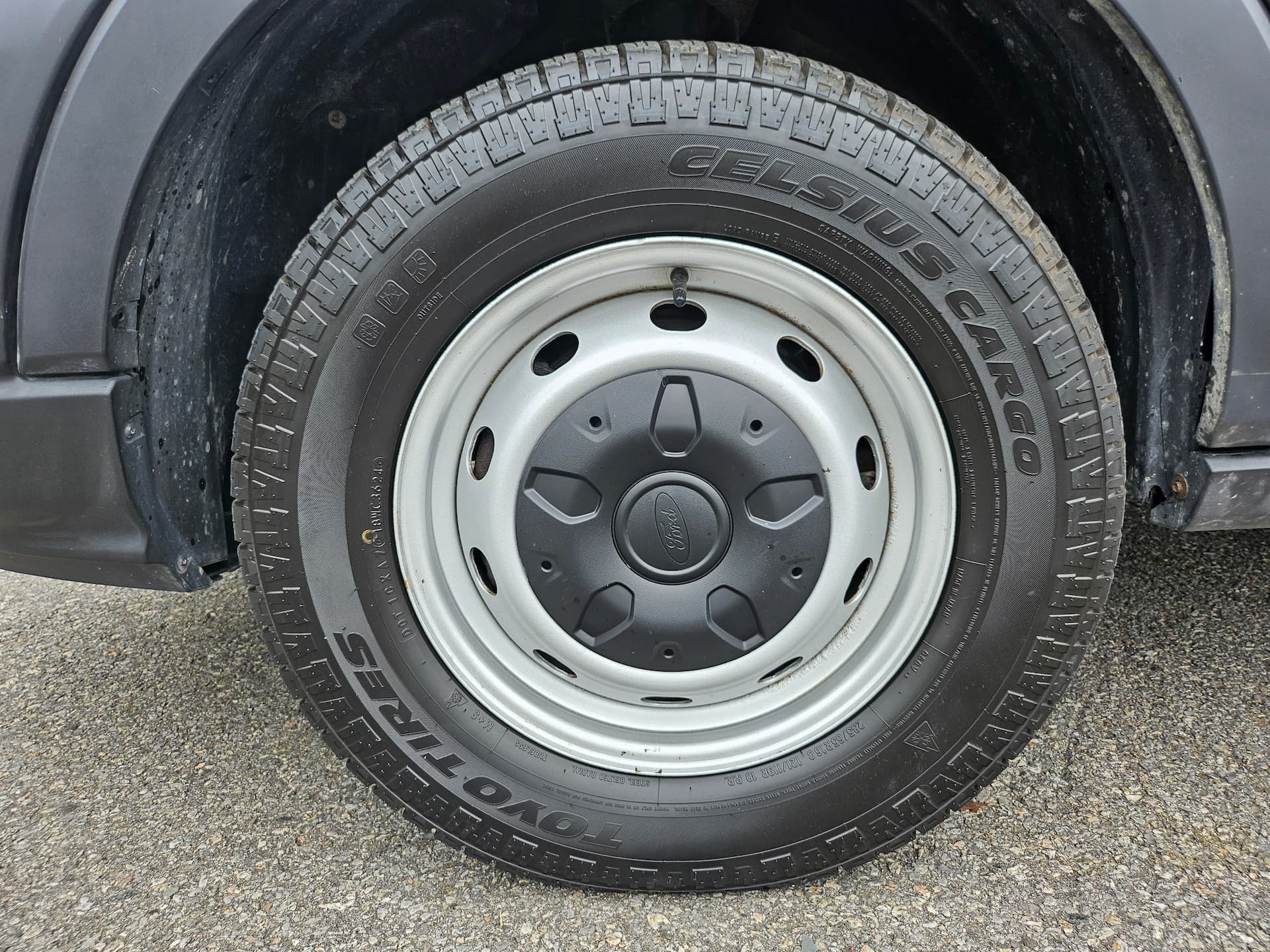 Ford Transit Cargo Van 2023 - Image 9