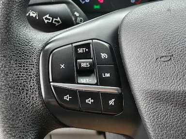 Ford Transit Cargo Van 2023 - Thumbnail 22