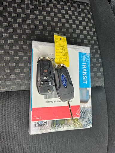 Ford Transit Cargo Van 2023 - Thumbnail 28