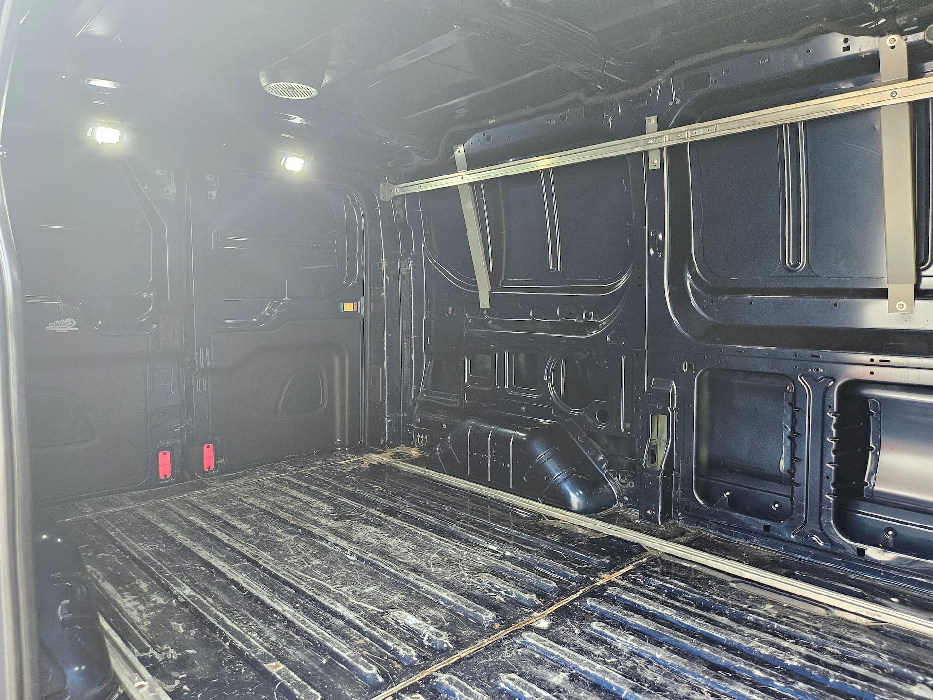 Ford Transit Cargo Van 2018 - Image 15