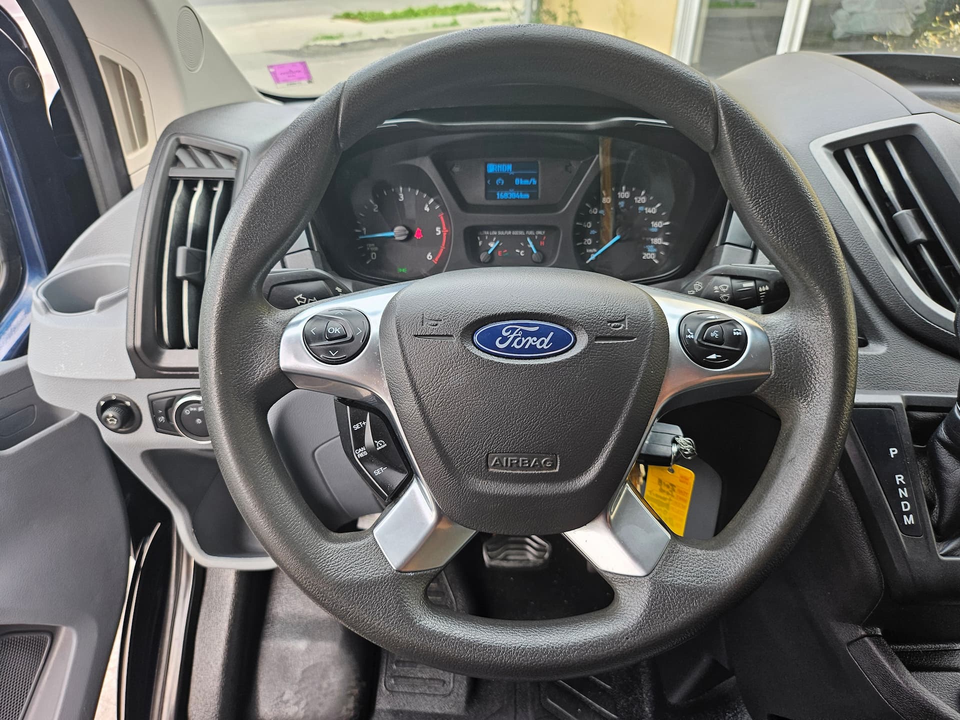Ford Transit Cargo Van 2018 - Image 18