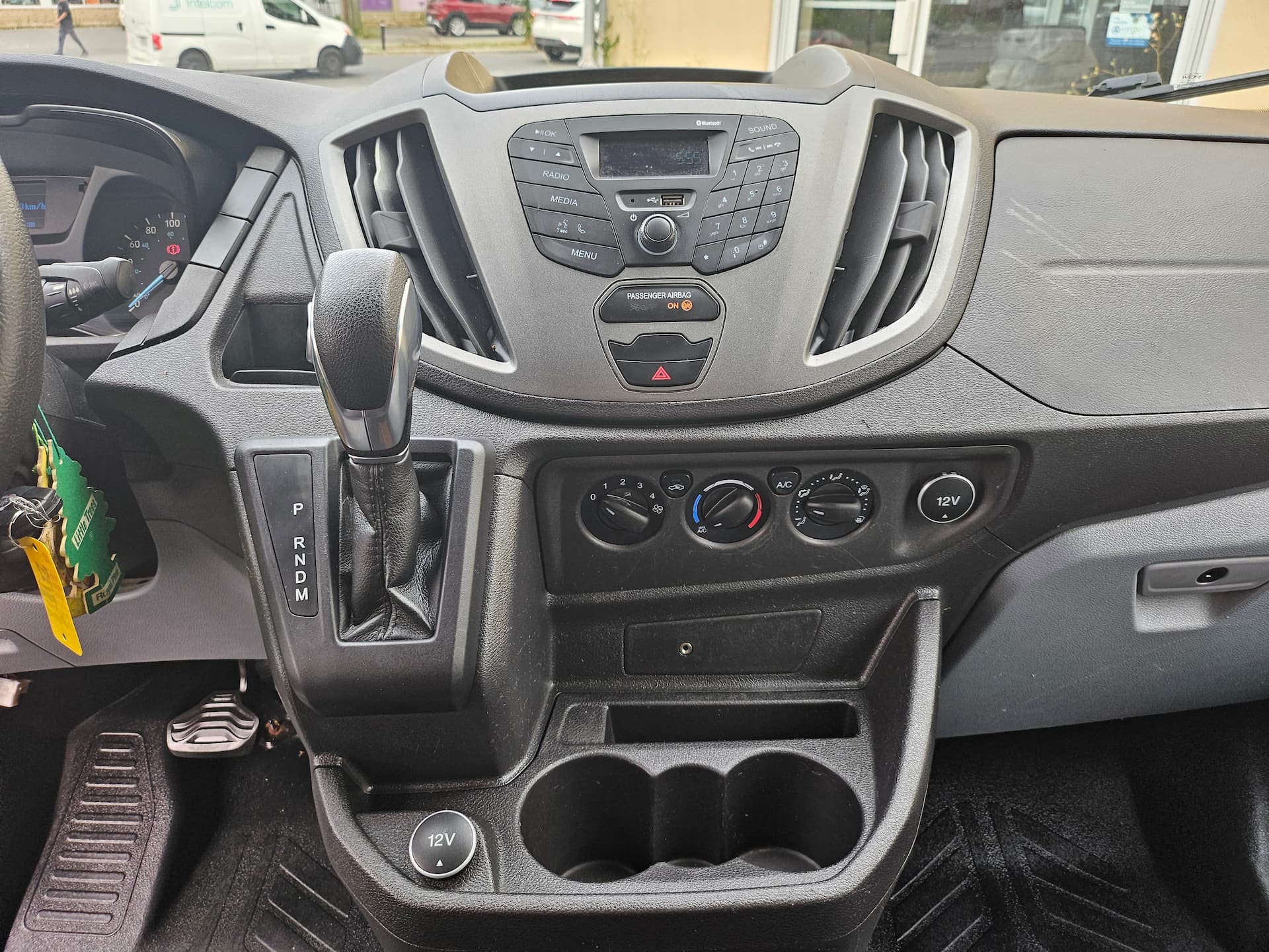 Ford Transit Cargo Van 2018 - Image 20