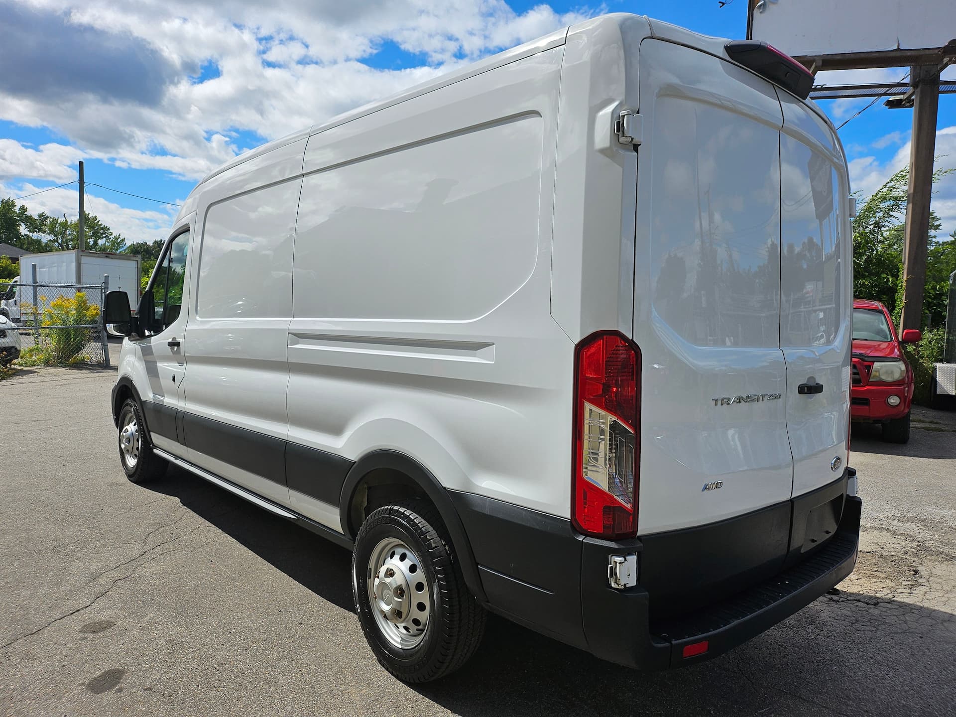 Ford Transit Cargo Van 2022 - Image 3