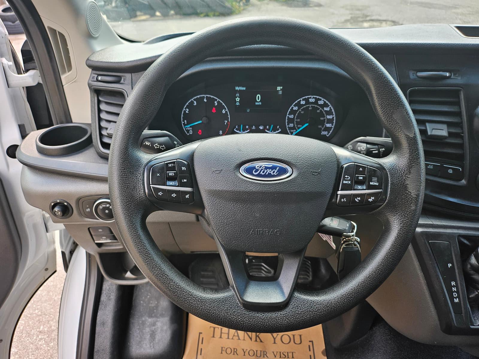 Ford Transit Cargo Van 2022 - Image 17