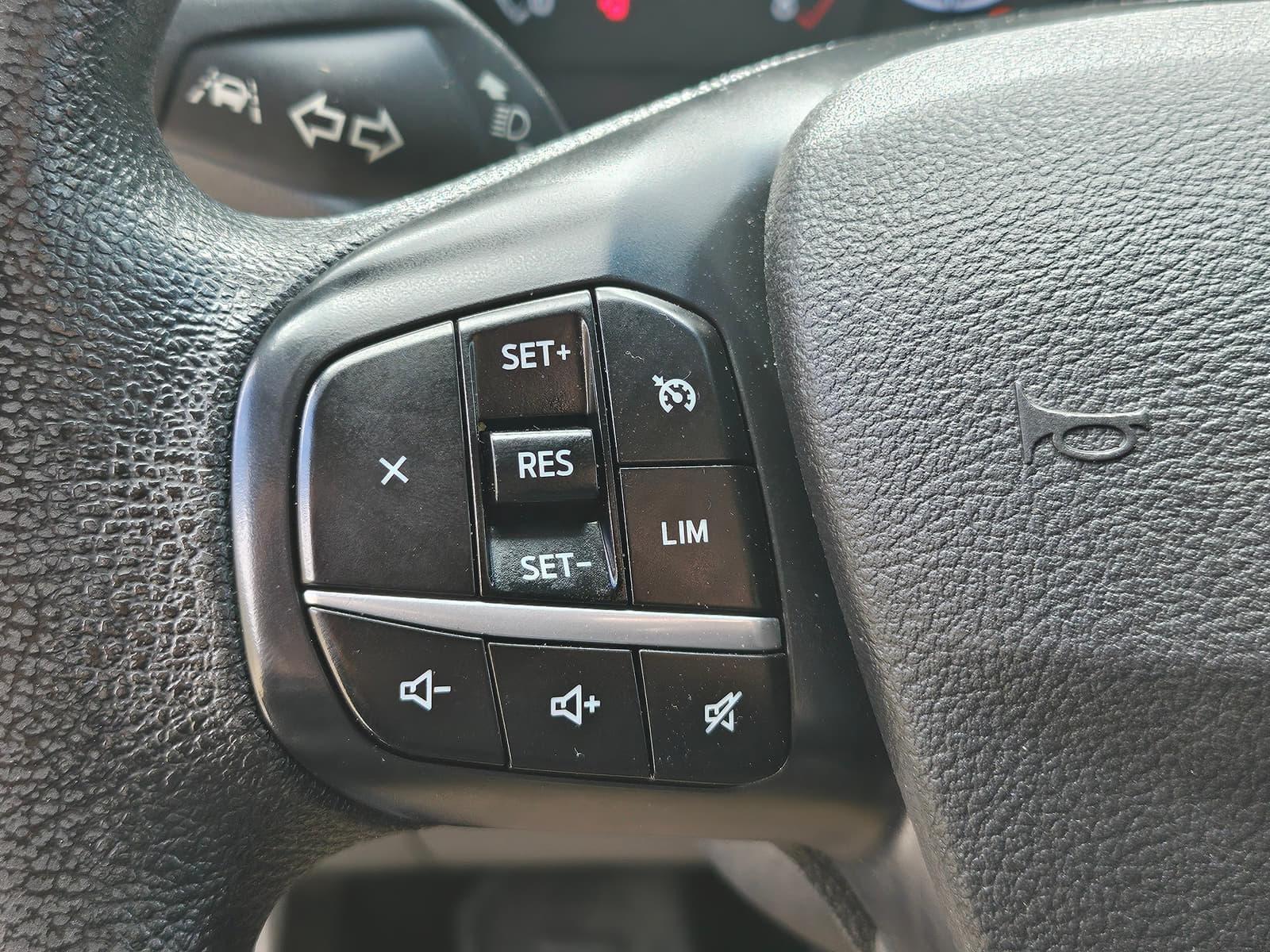 Ford Transit Cargo Van 2022 - Image 20