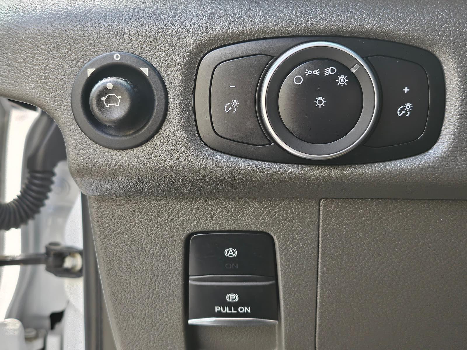 Ford Transit Cargo Van 2022 - Image 22