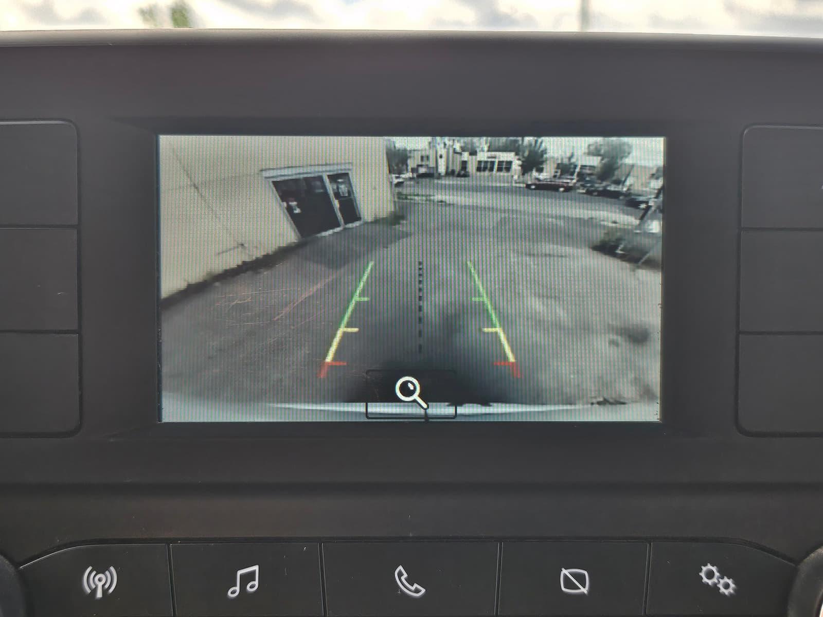 Ford Transit Cargo Van 2022 - Image 24