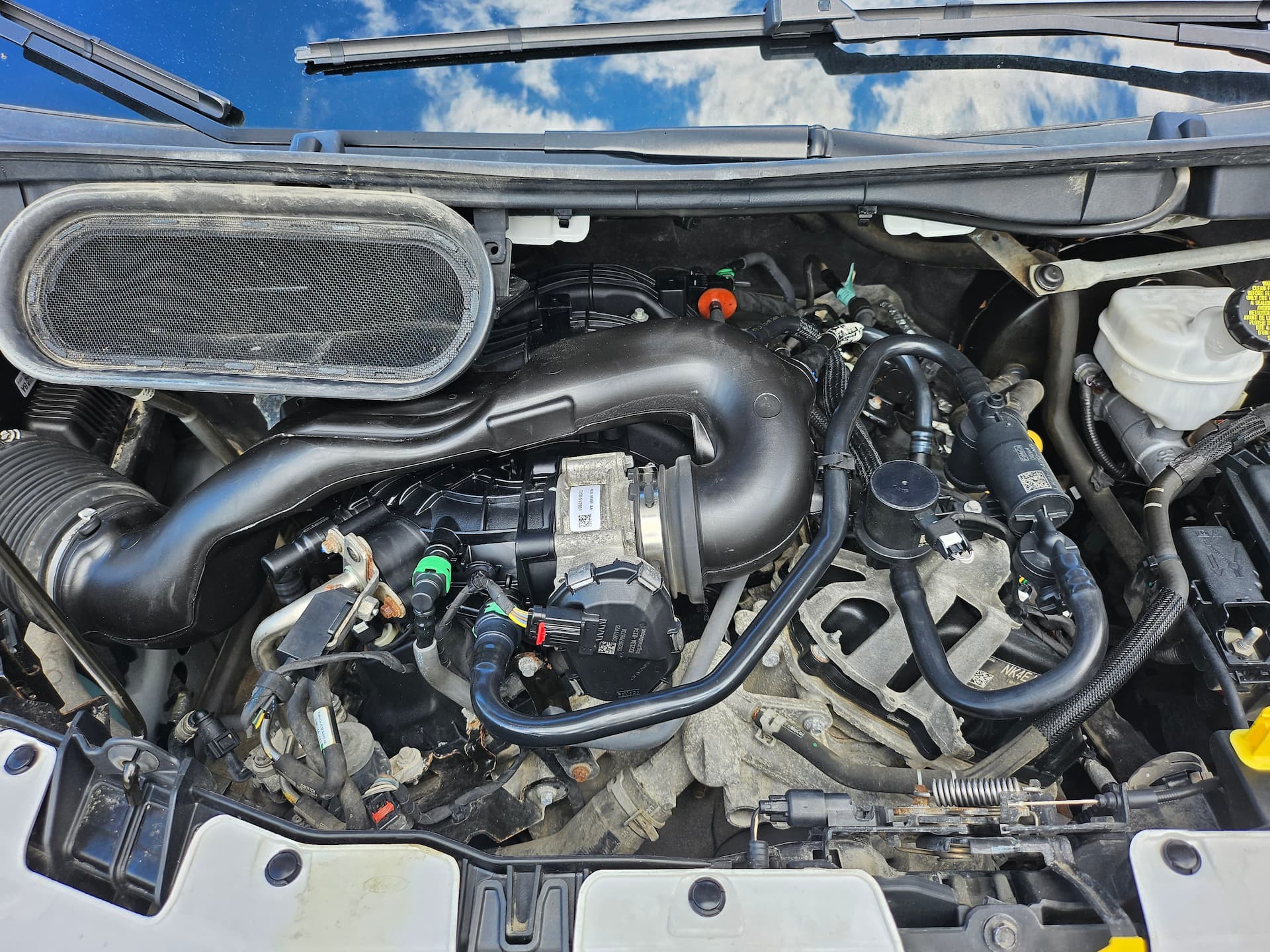 Ford Transit Cargo Van 2022 - Image 26