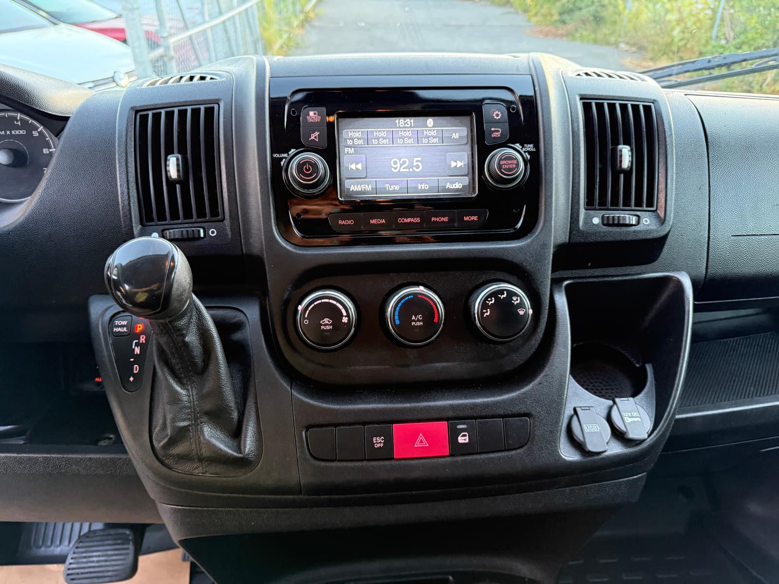 Ram ProMaster Cargo Van 2019 - Image 17