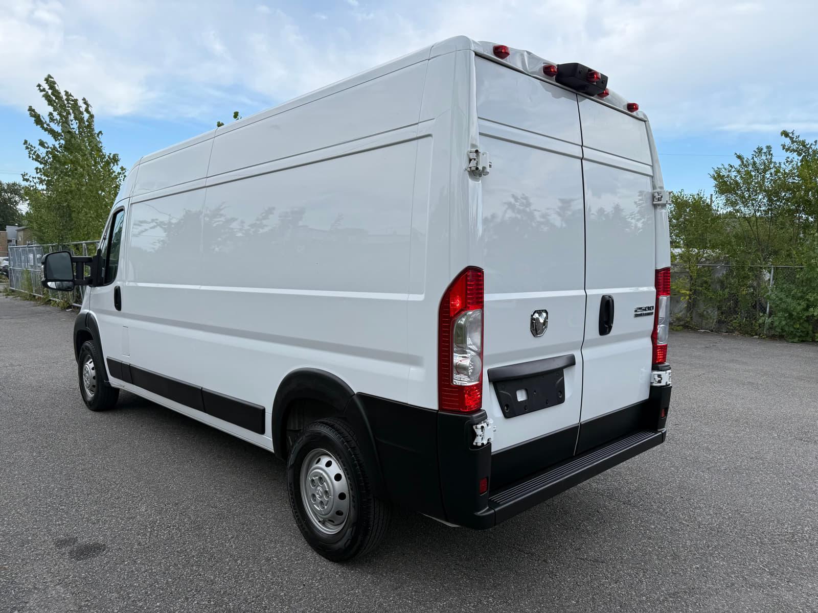 Ram ProMaster Cargo Van 2023 - Image 3