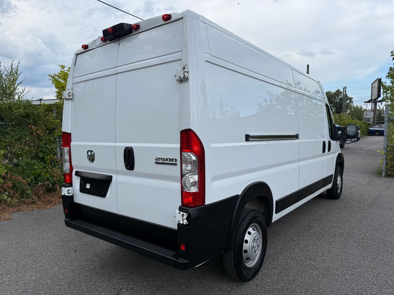 Ram ProMaster Cargo Van 2023 - Image 5