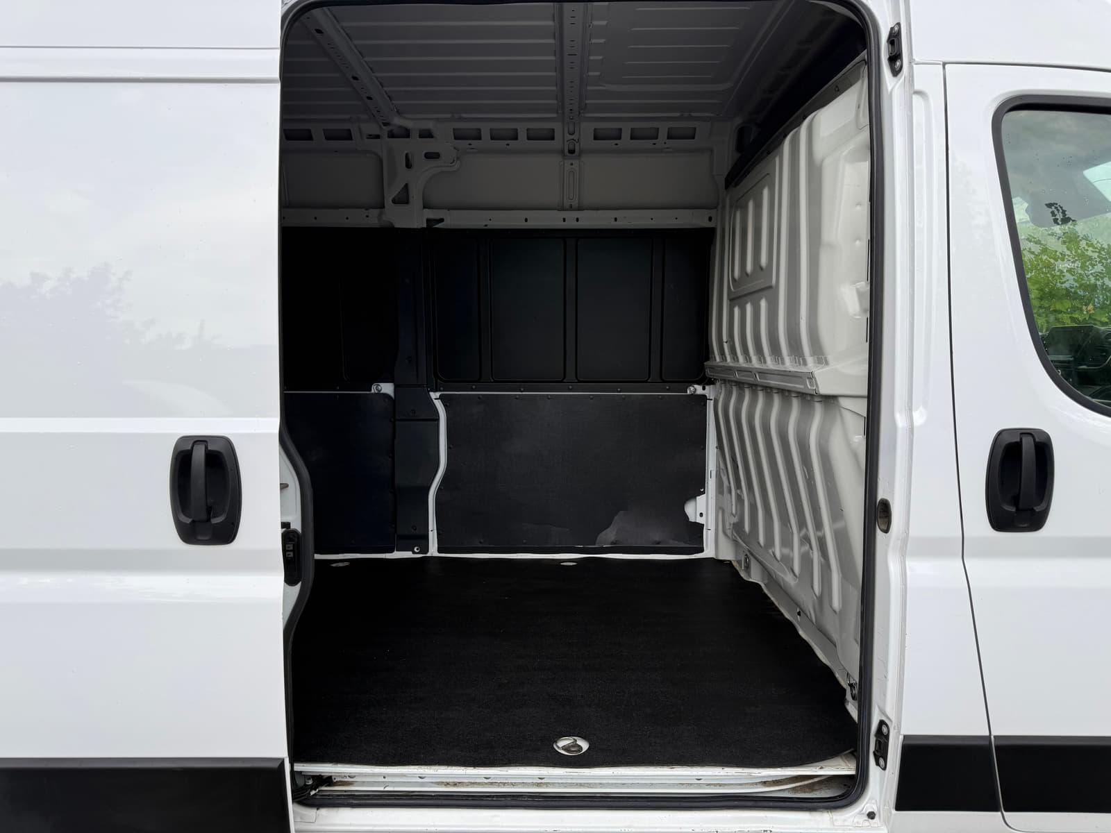 Ram ProMaster Cargo Van 2023 - Image 13