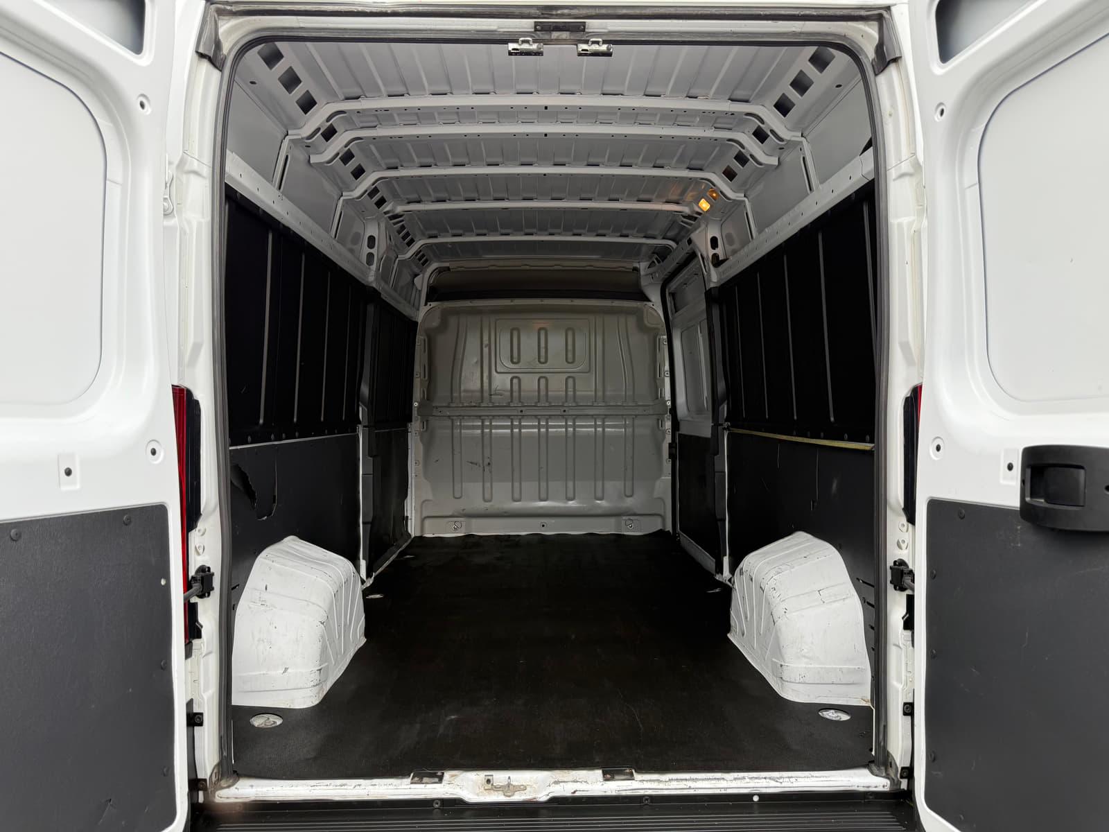 Ram ProMaster Cargo Van 2023 - Image 15
