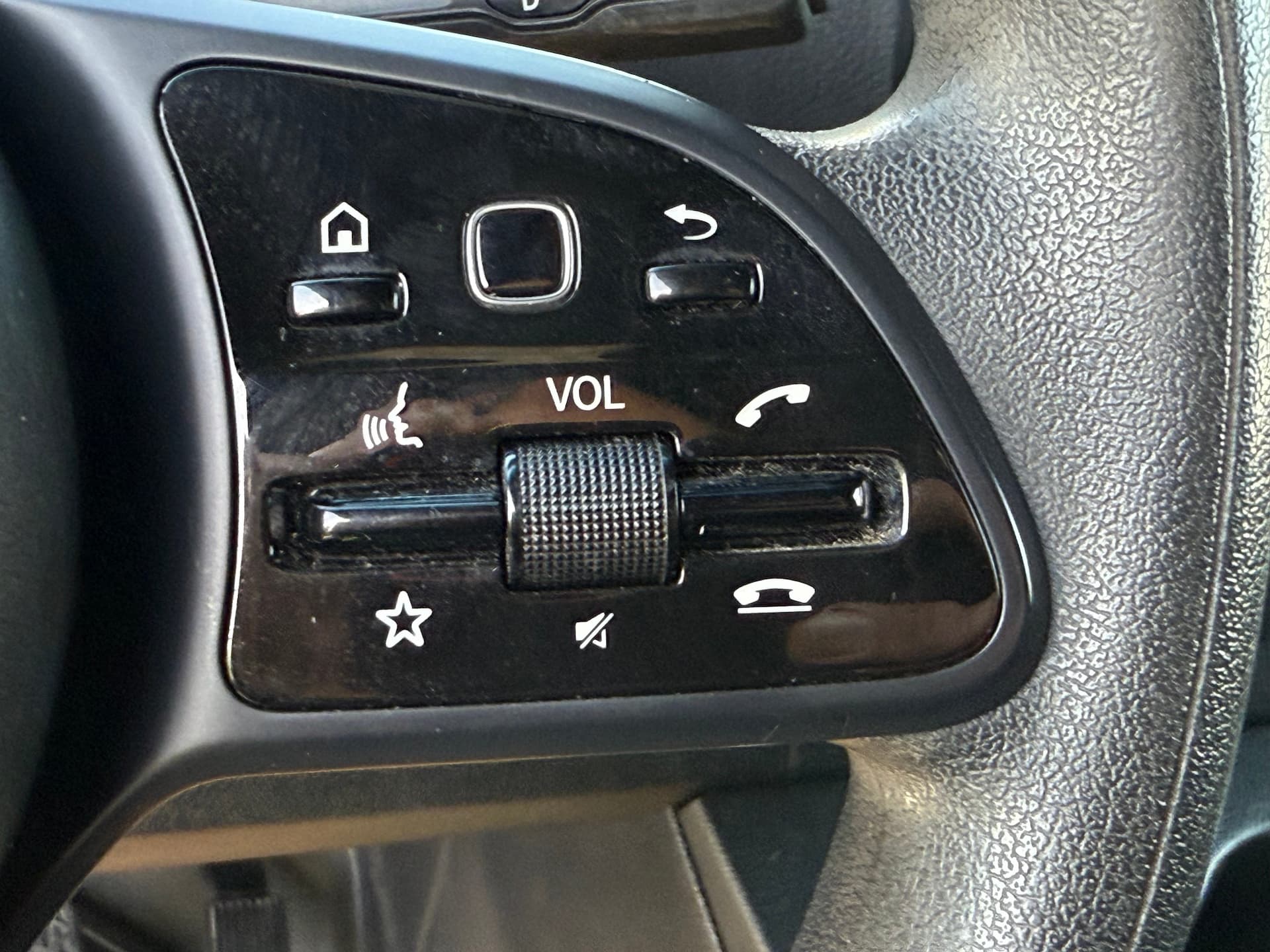 Mercedes-Benz Sprinter Cargo Van 2020 - Image 23