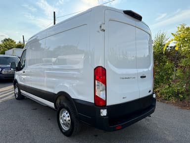 Ford Transit Cargo Van 2023 - Thumbnail 3