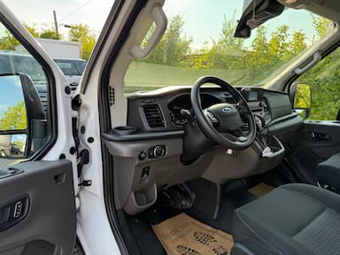 Ford Transit Cargo Van 2023 - Thumbnail 11
