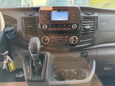 Ford Transit Cargo Van 2023 - Thumbnail 22