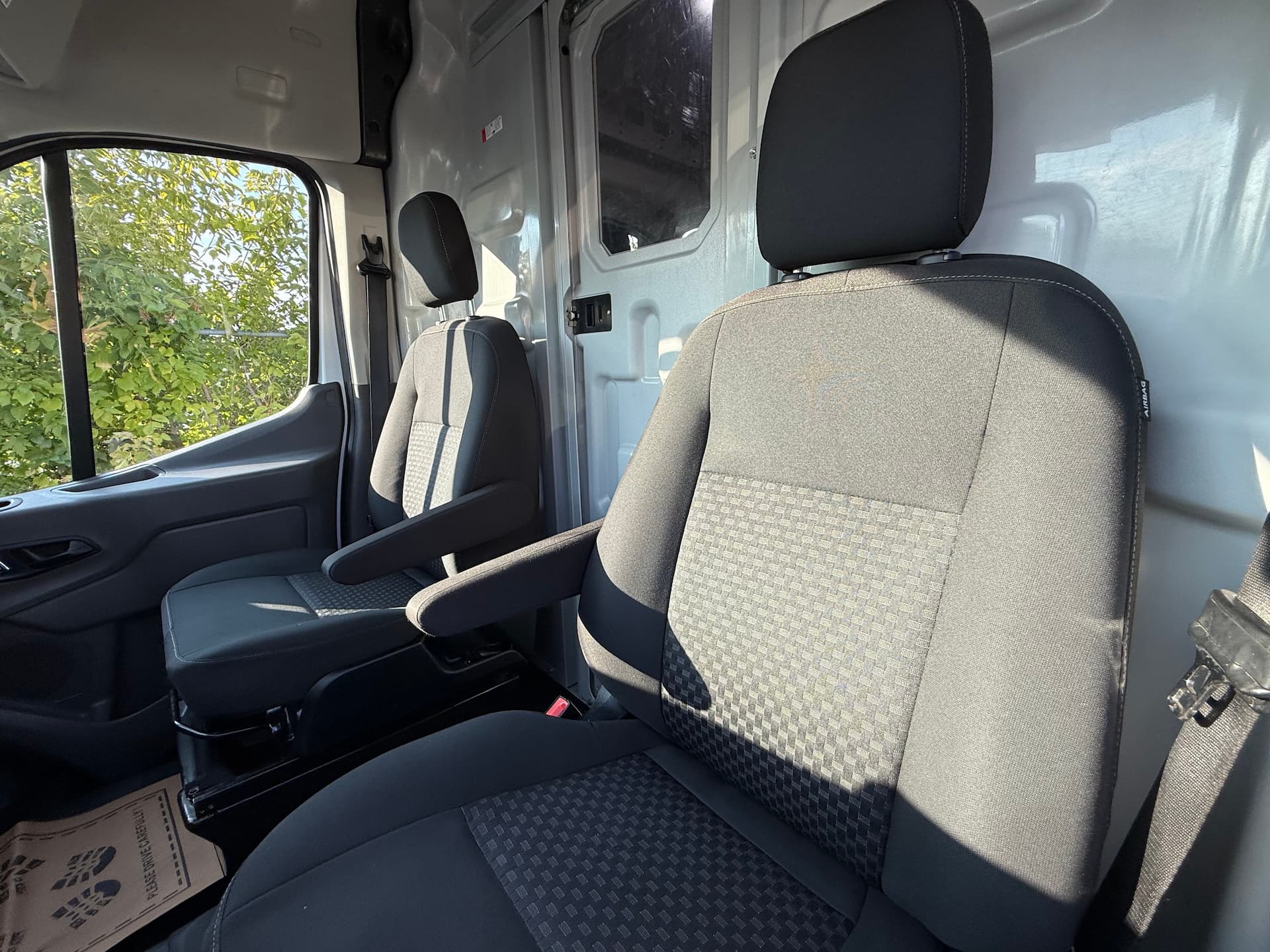 Ford Transit Cargo Van 2023 - Image 26