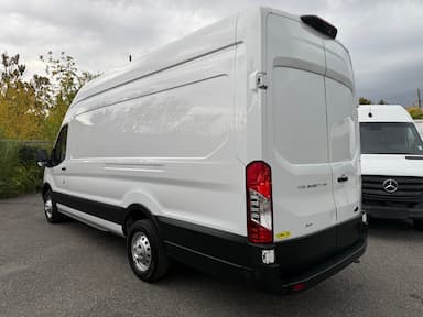 Ford Transit Cargo Van 2022 - Thumbnail 3